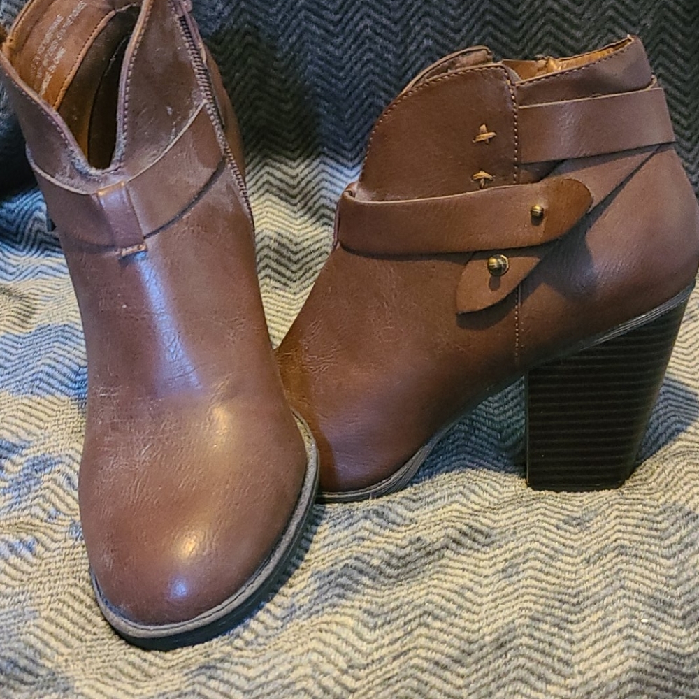 Ankle boots
